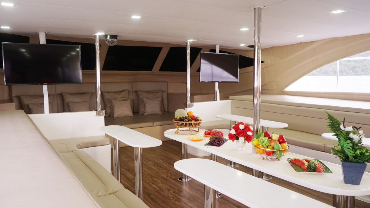 PASSION Yacht 80 ft photo 8
