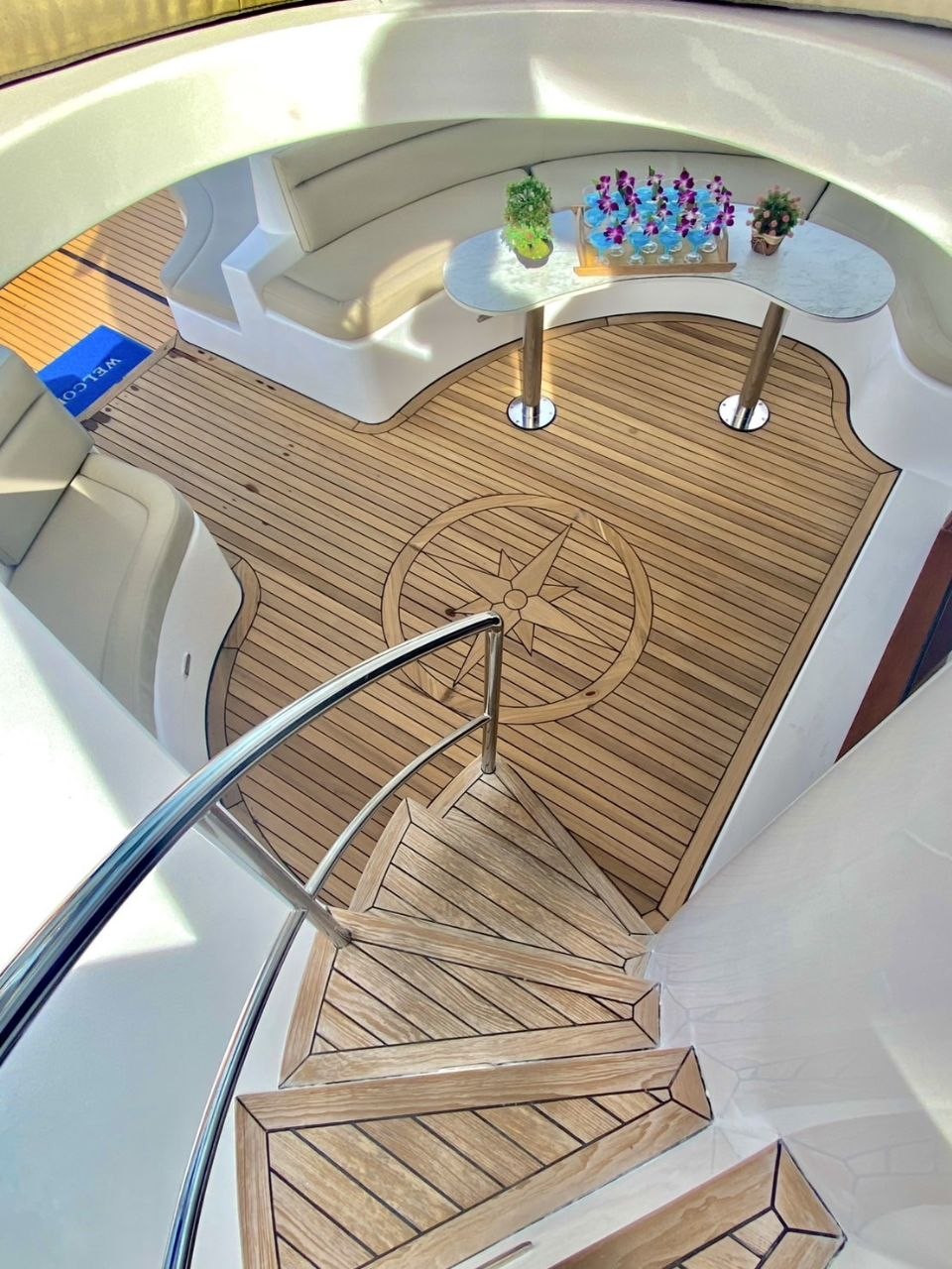 PASSION Yacht 80 ft photo 11