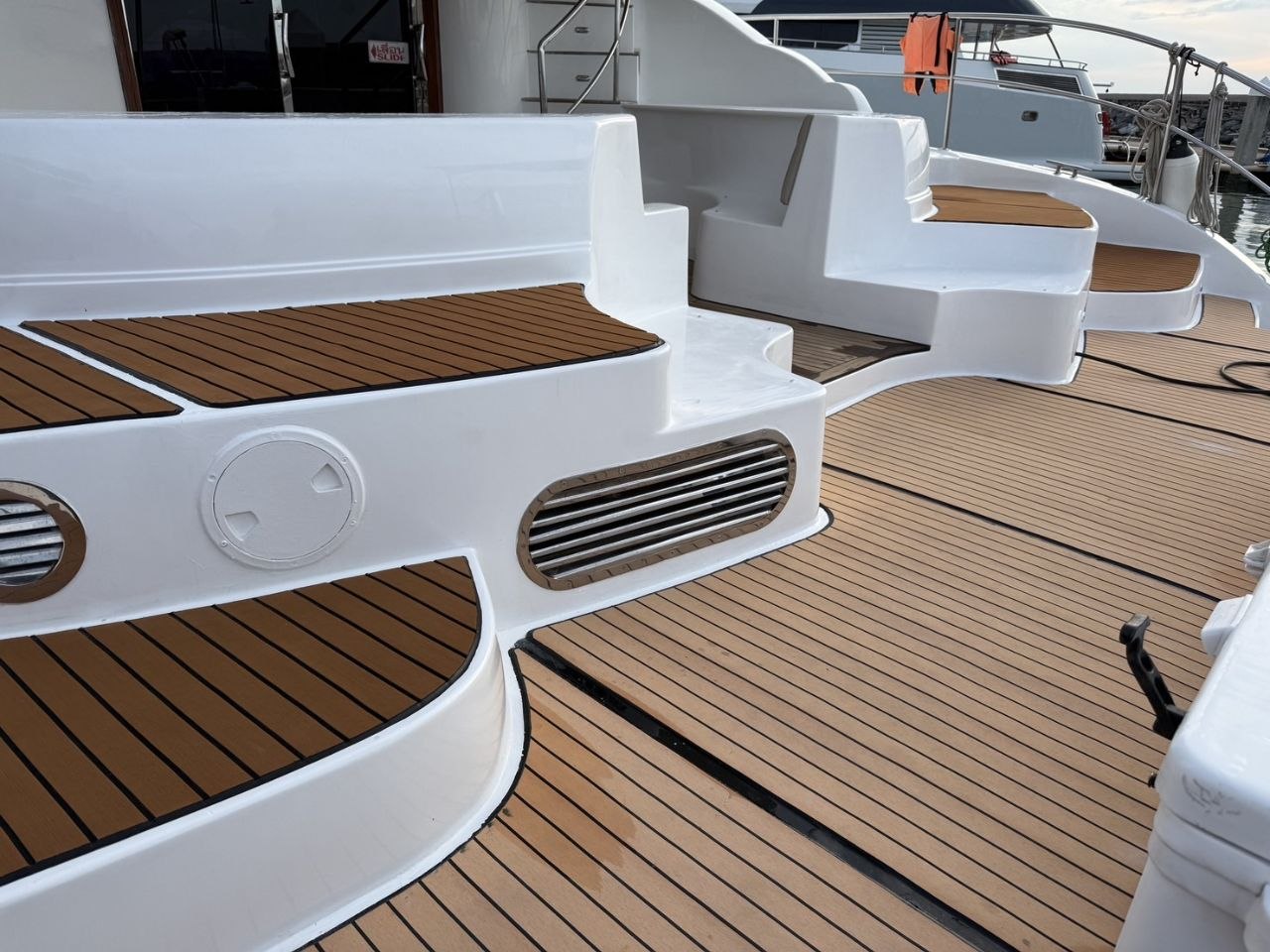 PASSION Yacht 80 ft photo 12